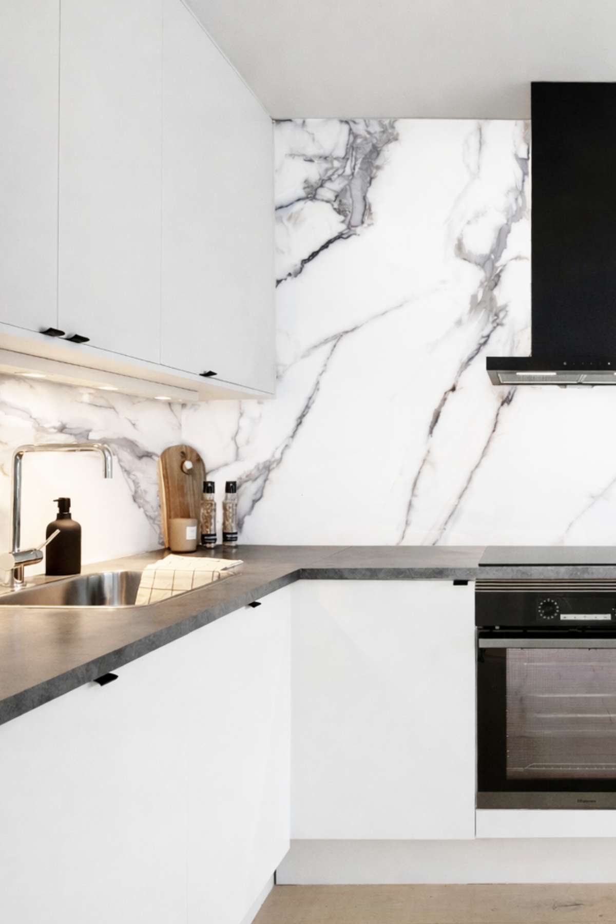 ROCK BEYAZ – BEYAZ MERMER DESENLİ PVC PANEL 122x244 CM